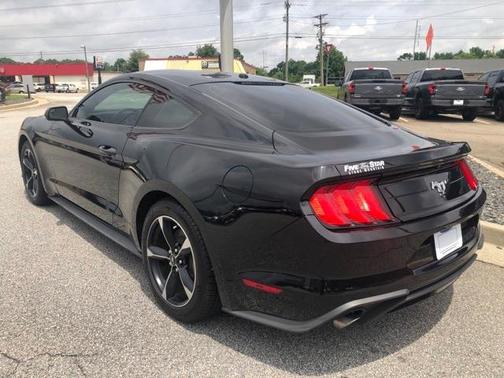 2020 Ford Mustang EcoBoost