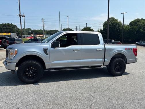 ICONIC SILVER METALLIC 2022 Ford F-150 XLT