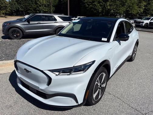 SPACE WHITE METALLIC 2023 Ford Mustang Mach-E PREMIUM