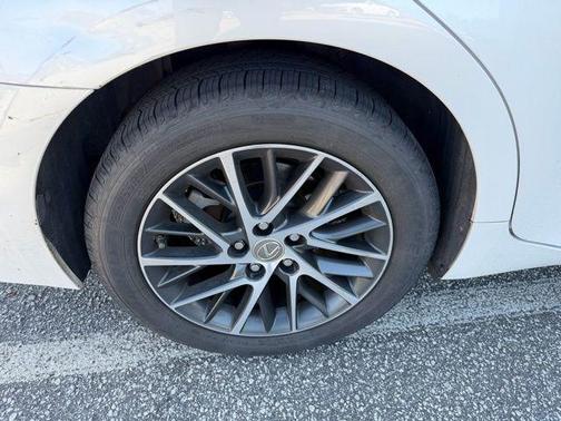 2017 Lexus ES 350 Base