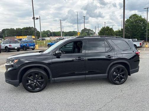 Crystal Black Pearl 2025 Honda Pilot Black Edition