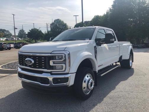 2024 Ford F-450 Lariat
