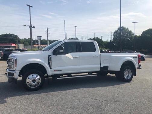 2024 Ford F-450 Lariat