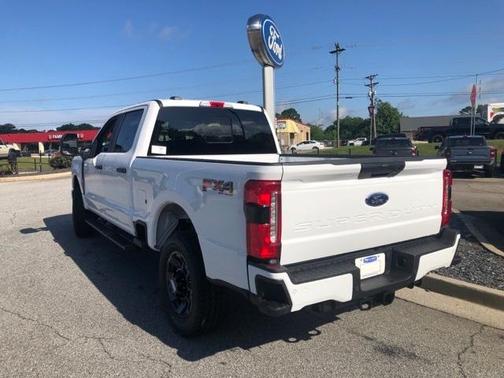 2025 Ford F-250 XL