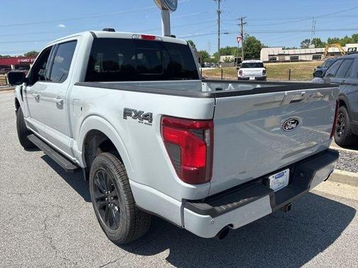 Avalanche 2026 Ford F-150 XLT