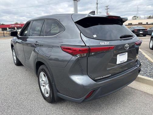 2023 Toyota Highlander LE