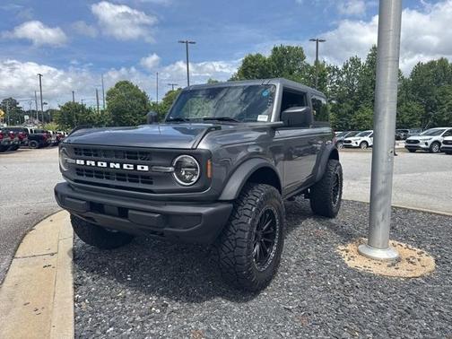 2025 Ford Bronco Base