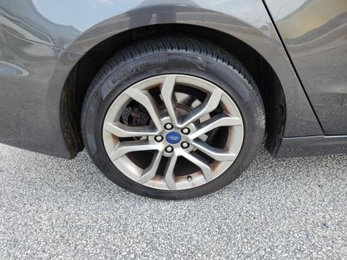 2020 Ford Fusion SEL