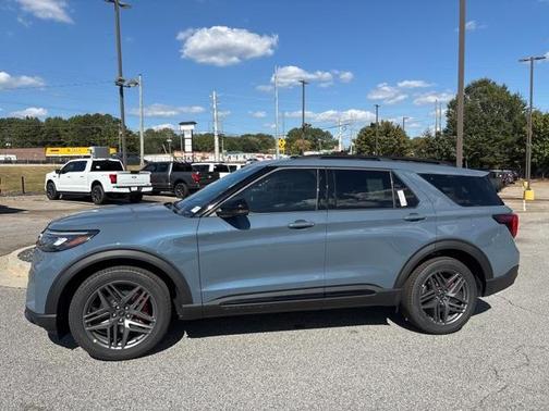 2025 Ford Explorer ST