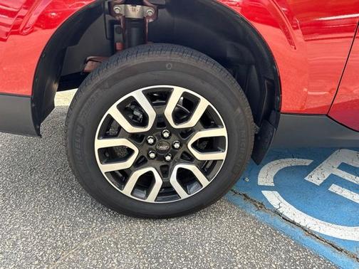 HOT PEPPER RED TC METALLIC 2024 Ford Maverick LARIAT