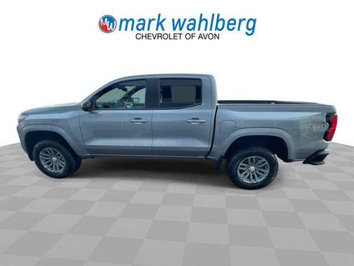 Sterling Gray Metallic 2024 Chevrolet Colorado LT