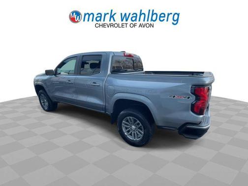 Sterling Gray Metallic 2024 Chevrolet Colorado LT