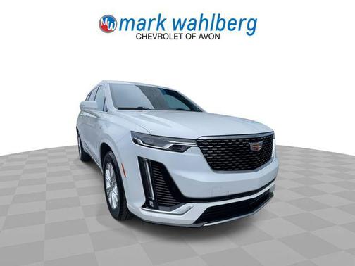 Crystal White Tricoat 2024 Cadillac XT6 Luxury AWD