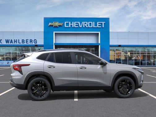 Sterling Gray Metallic 2026 Chevrolet Trax FWD ACTIV