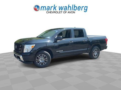 Super Black 2023 Nissan Titan SV