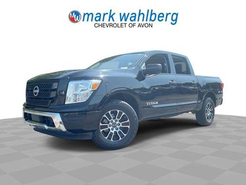 Super Black 2023 Nissan Titan SV