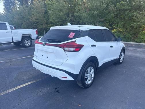 2024 Nissan Kicks S