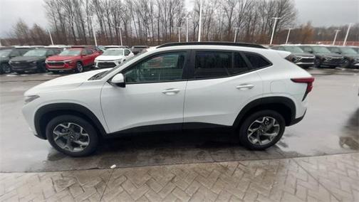 2025 Chevrolet Trax LT