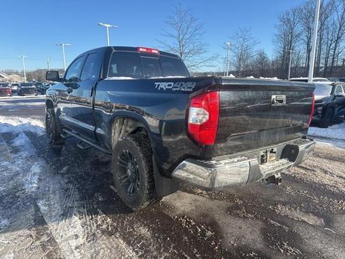2017 Toyota Tundra SR5