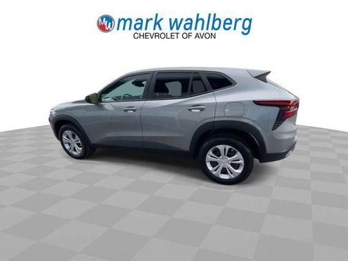 Sterling Gray Metallic 2024 Chevrolet Trax LS