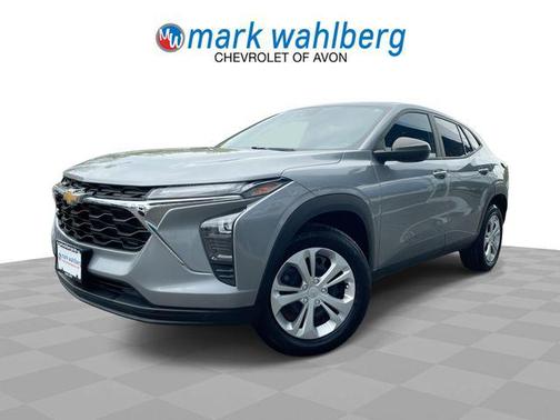 Sterling Gray Metallic 2024 Chevrolet Trax LS