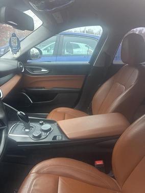 2018 Alfa Romeo Giulia Base