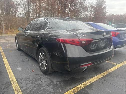 2018 Alfa Romeo Giulia Base