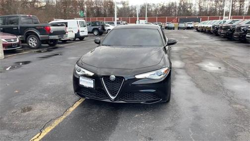 2018 Alfa Romeo Giulia Base