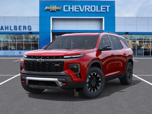 Radiant Red Tintcoat 2026 Chevrolet Traverse AWD Z71