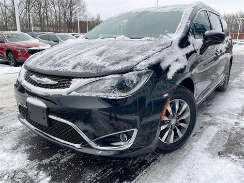 2019 Chrysler Pacifica Touring-L Plus