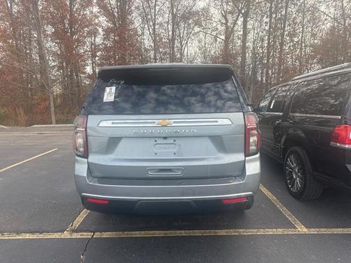 2023 Chevrolet Suburban LS