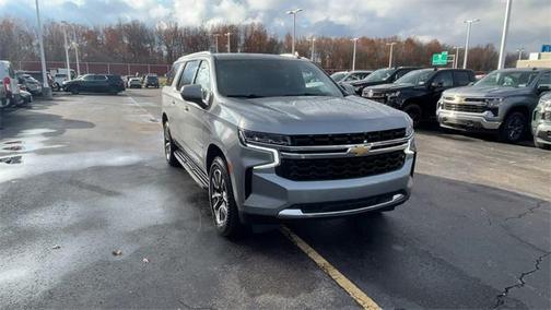 2023 Chevrolet Suburban LS
