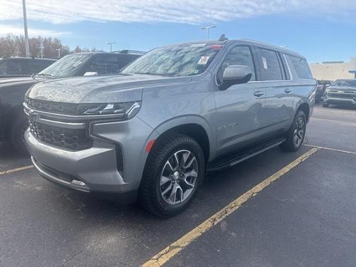 2023 Chevrolet Suburban LS