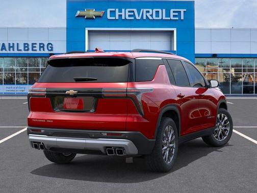 Radiant Red Tintcoat 2026 Chevrolet Traverse LT