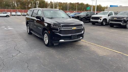 2023 Chevrolet Suburban LT