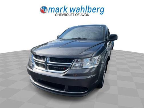 Granite Pearlcoat 2017 Dodge Journey SE