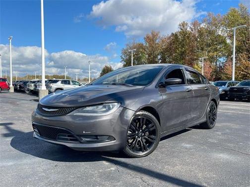 2015 Chrysler 200 S