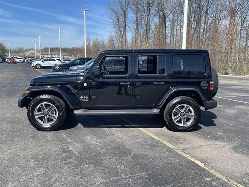 2022 Jeep Wrangler Unlimited Sahara