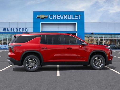 Radiant Red Tintcoat 2026 Chevrolet Traverse LT