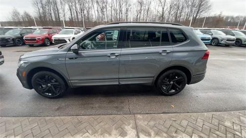 2024 Volkswagen Tiguan 2.0T SE R-Line Black 4MOTION