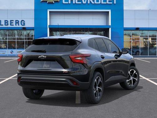 Black Metallic 2026 Chevrolet Trax FWD 1RS