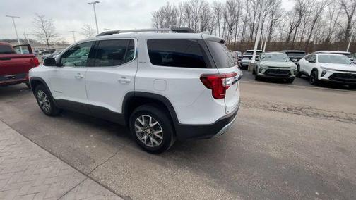 2023 GMC Acadia FWD SLT