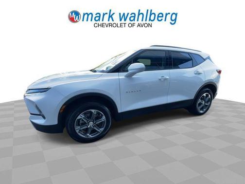 Summit White 2025 Chevrolet Blazer 2LT