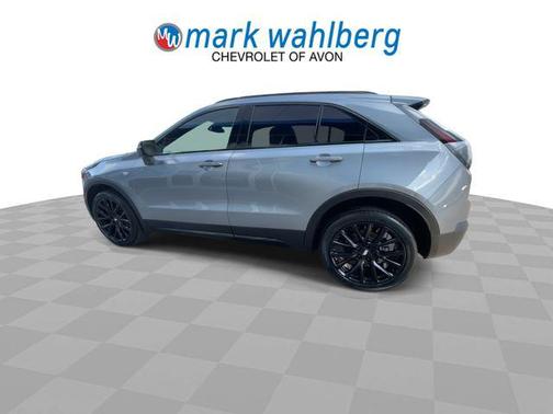 Argent Silver Metallic 2023 Cadillac XT4 Sport