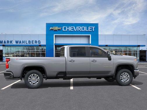 Sterling Gray Metallic 2026 Chevrolet Silverado 3500 LT