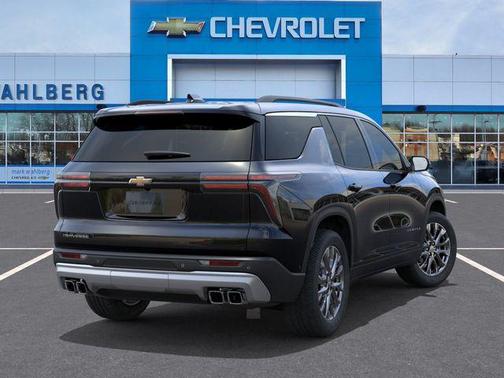 Black Metallic 2026 Chevrolet Traverse LT