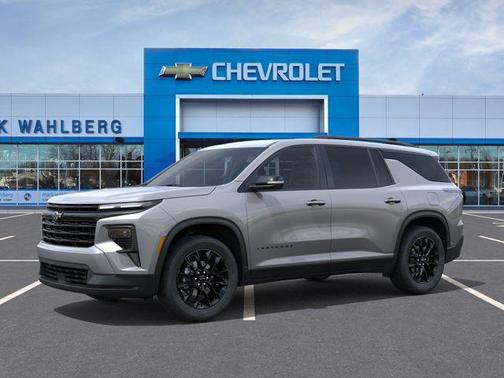 Sterling Gray Metallic 2026 Chevrolet Traverse LT