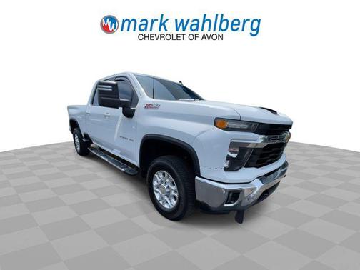 Summit White 2025 Chevrolet Silverado 2500 LT