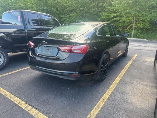 Mosaic Black Metallic 2023 Chevrolet Malibu FWD 1LT