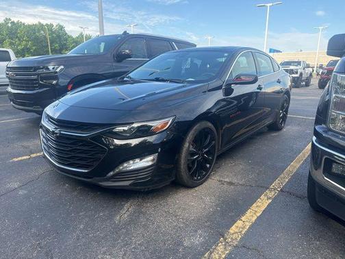 Mosaic Black Metallic 2023 Chevrolet Malibu FWD 1LT